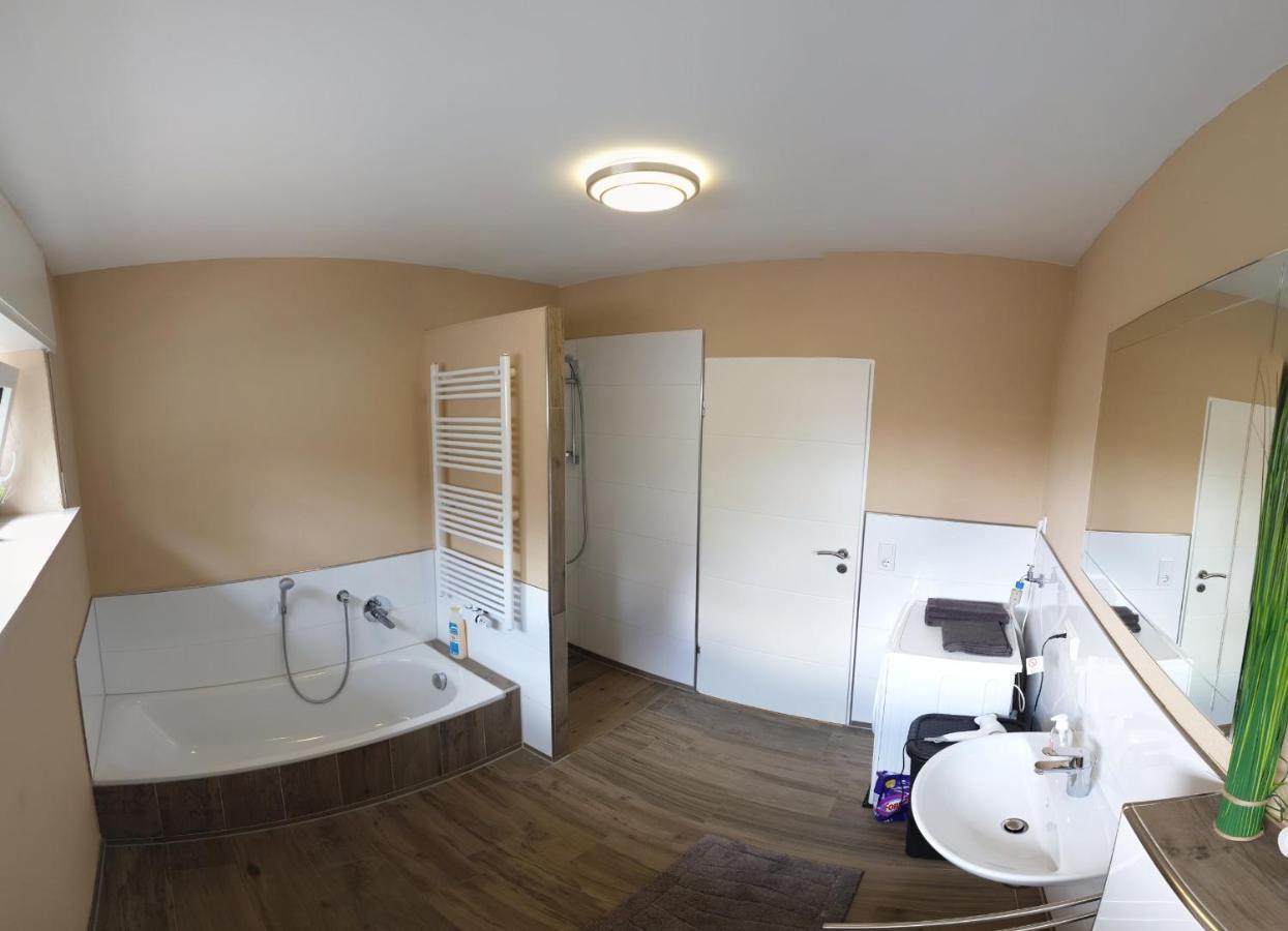 Generous Apartment I 7 Beds I 110 Sqm I Fast Internet Paderborn Esterno foto